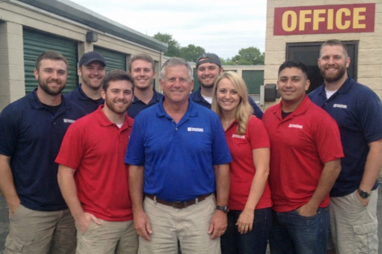 Water damage restoration professionals in Commerce City, CO